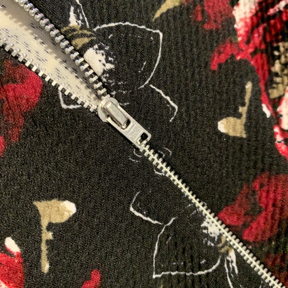 Flower jacket - Picture 3 of 3